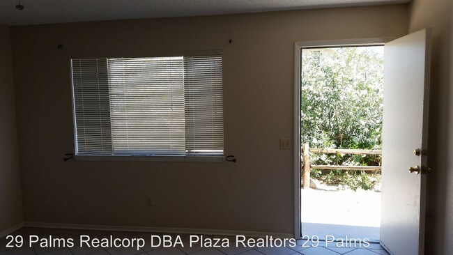 Building Photo - 6670 Oasis Ave