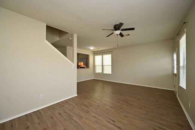 Foto del edificio - 16806 Mammoth Springs Dr