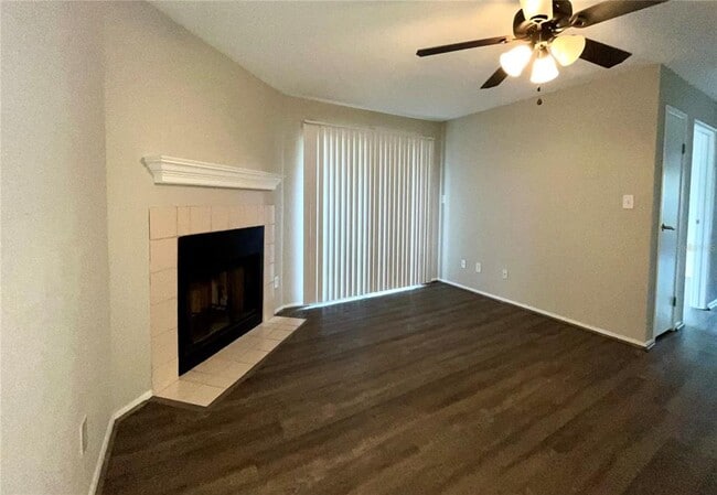 Foto del edificio - 9100 Dr M.L.K. Jr St N