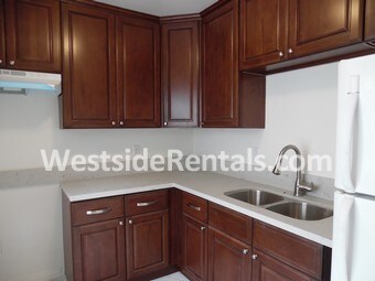 Foto principal - 3360 James M Wood Blvd