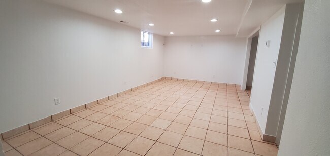Sala de estar - 705 S 8th St