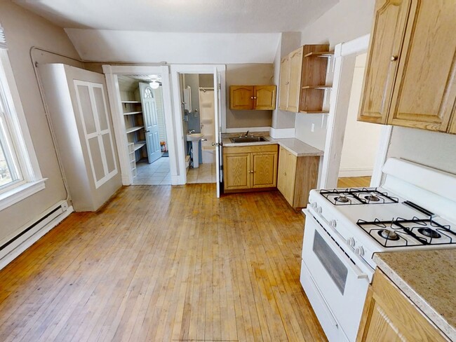 Building Photo - 3127 Restormel St