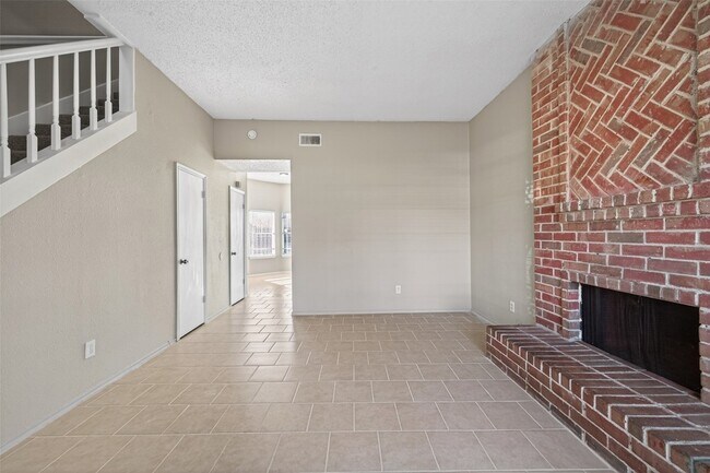 Foto del edificio - 3479 Rockrill Dr