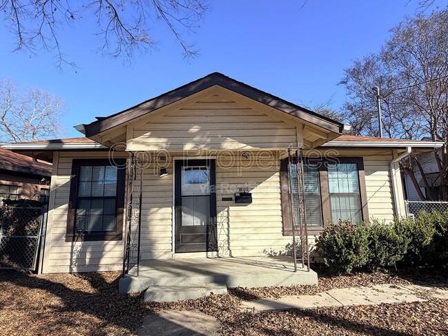 Photo - 255 Cumberland Rd House