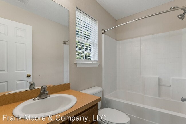 Building Photo - 3 br, 2 bath House - 429 Shadowbrook Circle