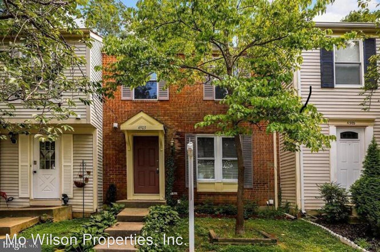 4903 Sugar Maple Ln, Montclair, VA 22025 House Rental in Montclair