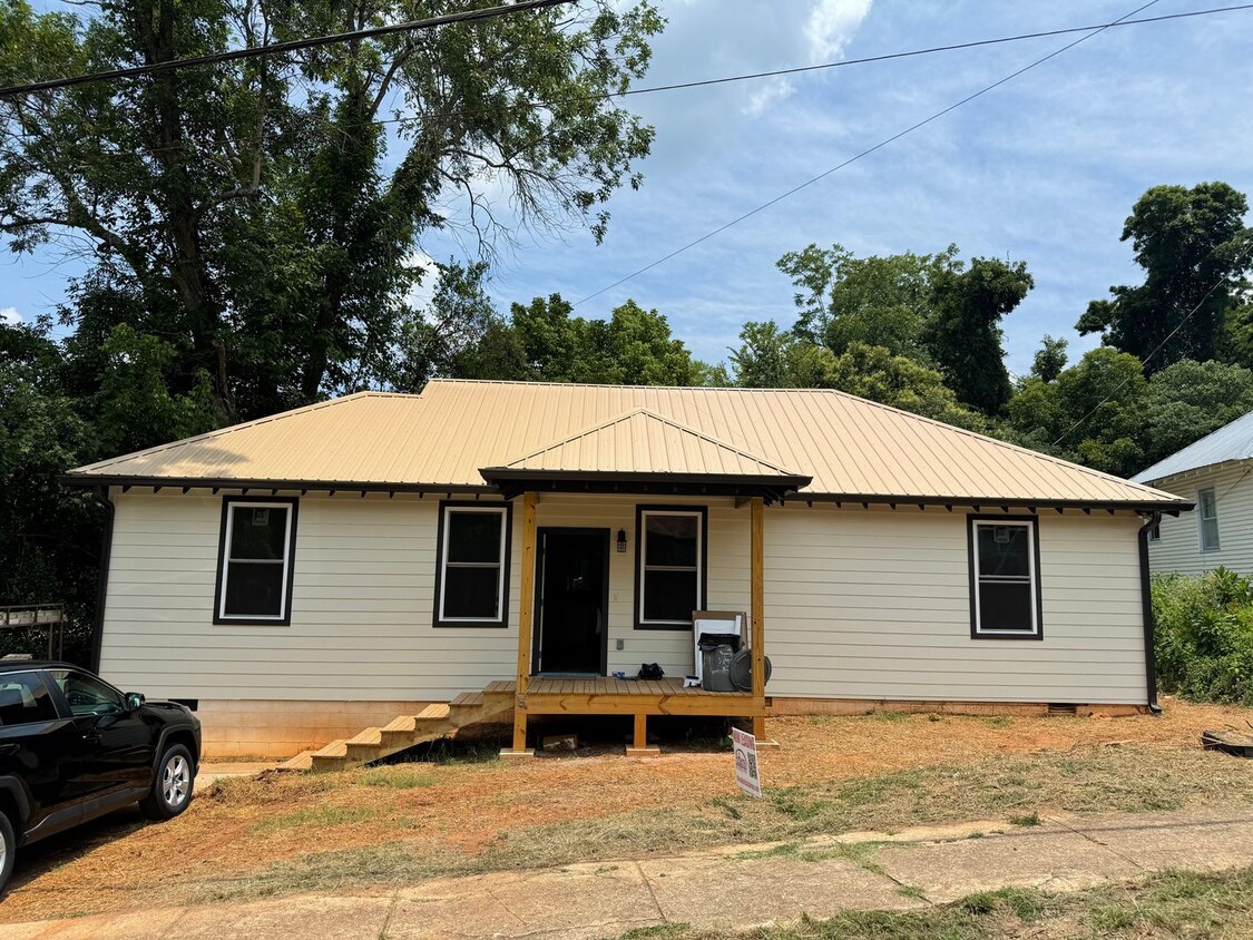 Primary Photo - NEW CONSTRUCTION PRE-LEASING FOR AUGUST 2025!