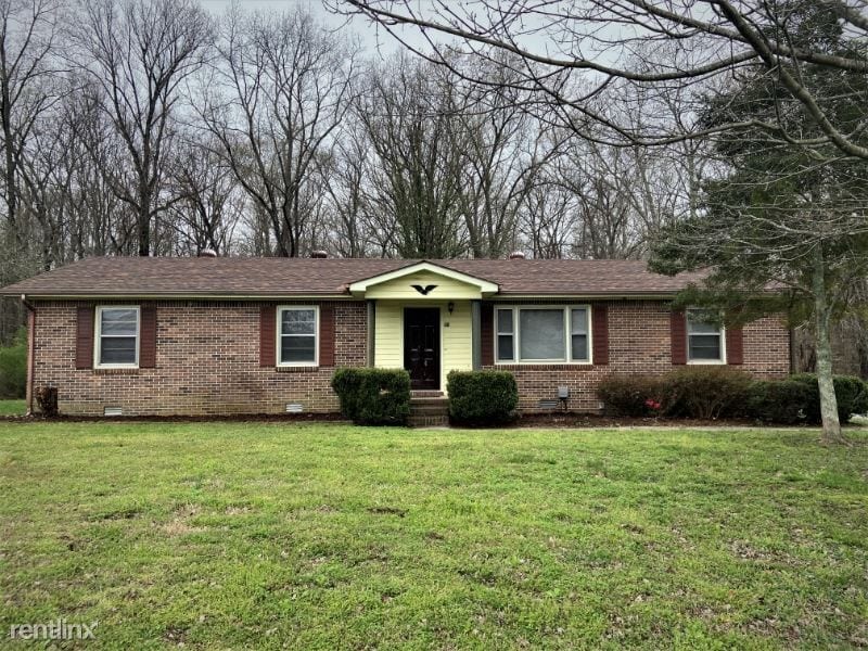 3 br, 1.5 bath House 91 Ezell Ln House for Rent in Manchester, TN