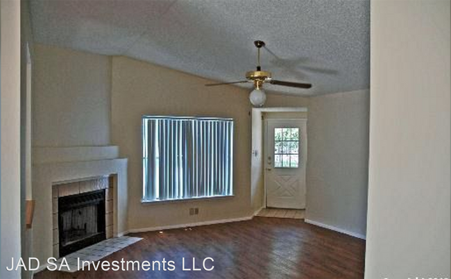 Foto del edificio - 2 br, 1 bath House - 8439 Forest Ridge