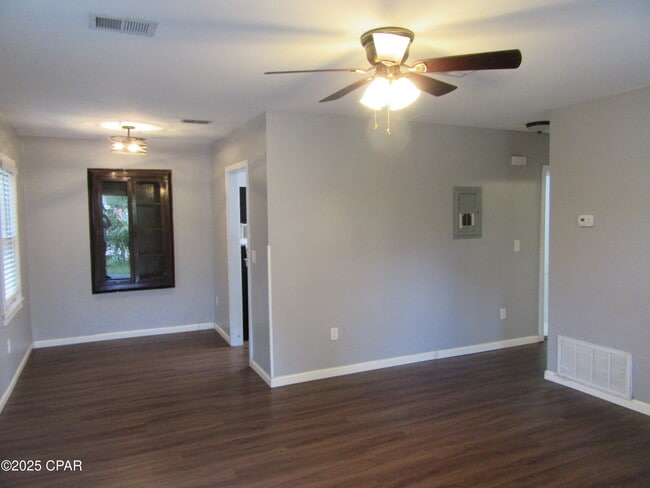 Building Photo - 1114 Fairland Ave