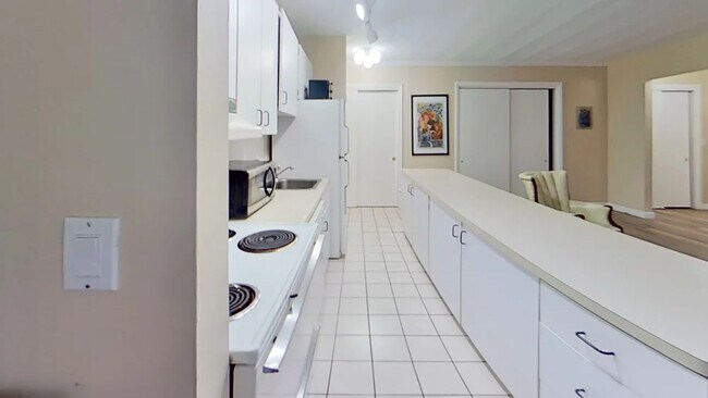 Foto del edificio - 123 Sewall Ave