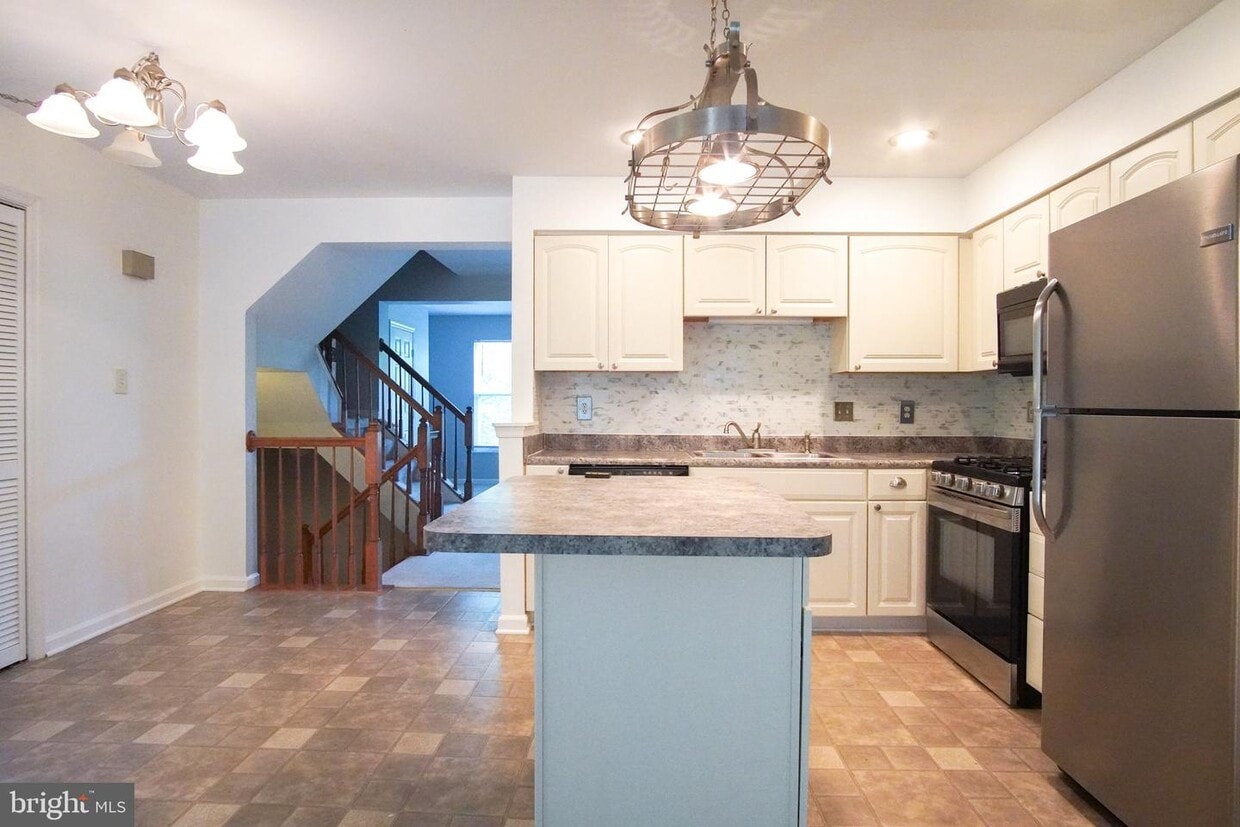 9710 Becker Ct, Fredericksburg, VA 22408 Townhome Rentals in