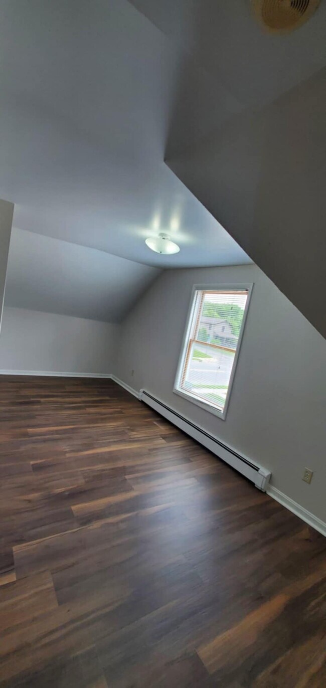 Dormitorio - 209 N Prospect Rd