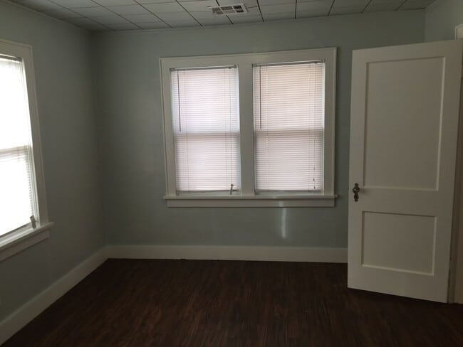 Building Photo - 2 Bedroom 1 Bath - Bethany School District