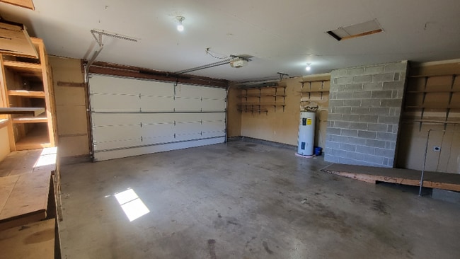 Building Photo - 181 Blossom Way