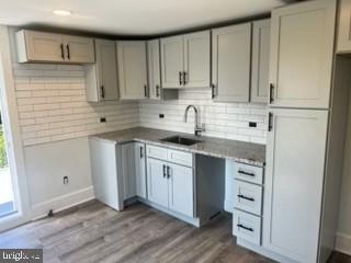 Foto del edificio - 7206 Chestnut Ave