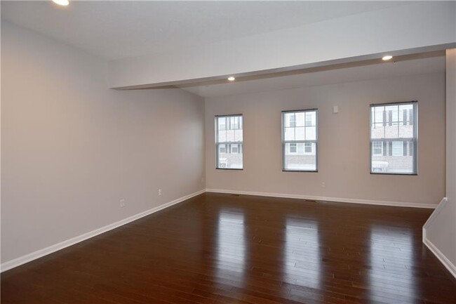 Building Photo - 217 Faulk Dr