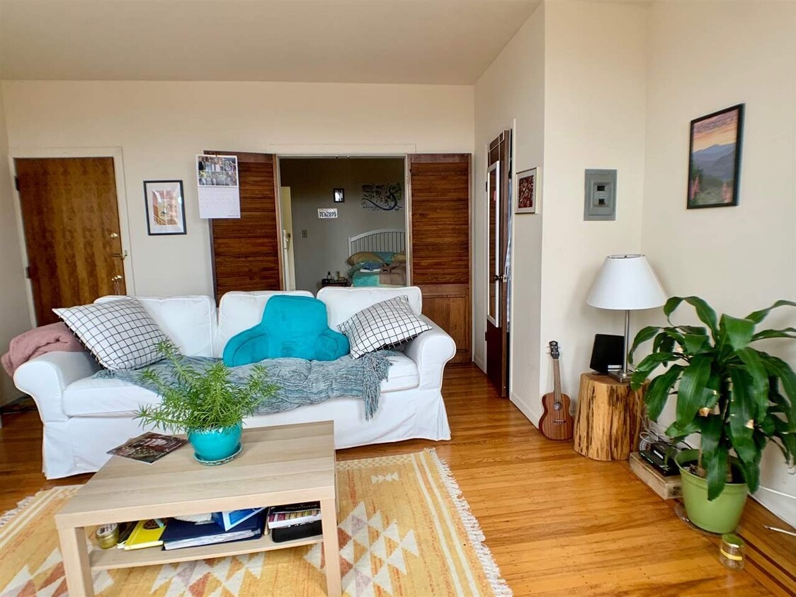 Foto principal - 106 11th St