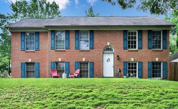 Building Photo - 100 Hilldale Dr
