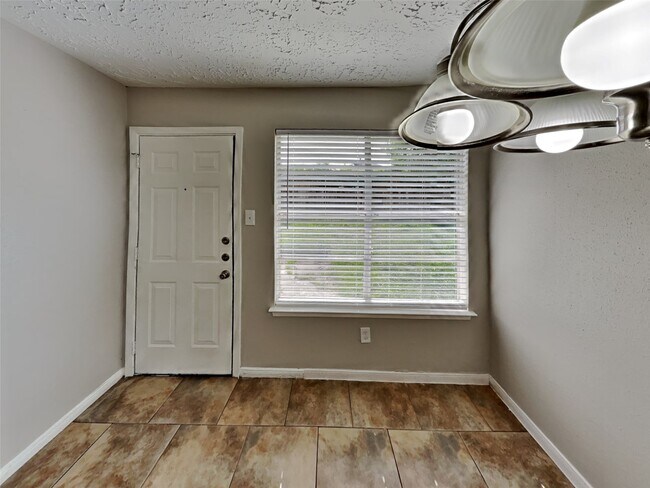 Foto del edificio - 20211 Cottonglade Ln