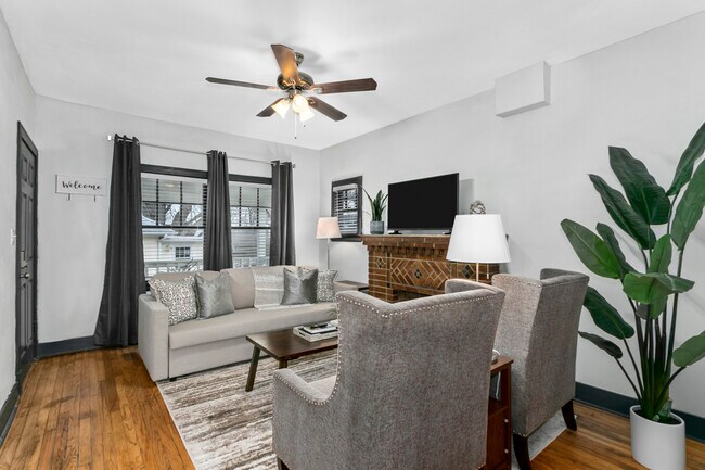 Foto del edificio - 1143 W 41st Terrace