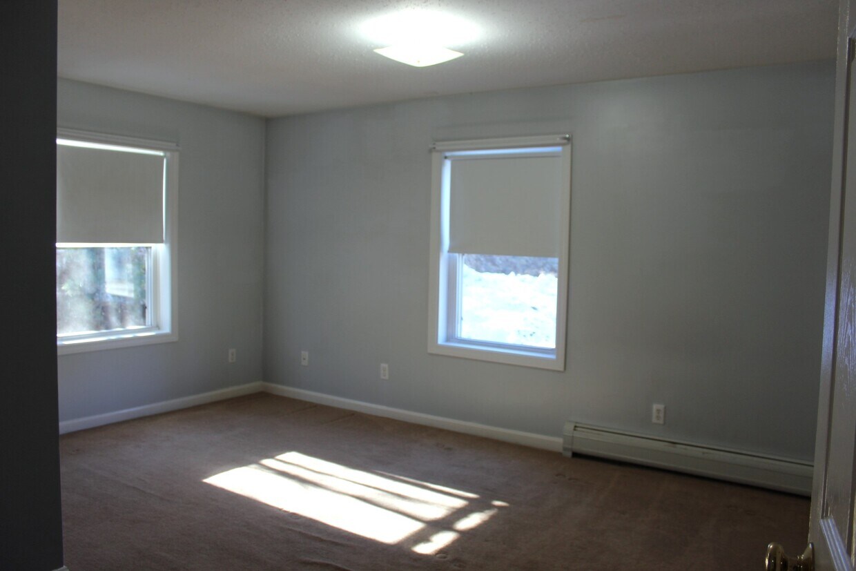 Primary Photo - 166 Whittier Rd