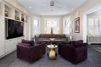 Building Photo - 60 Parkman St