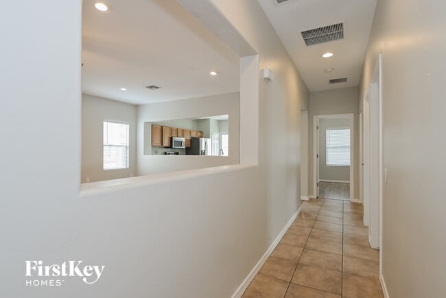 Building Photo - 9657 N Deimos Dr