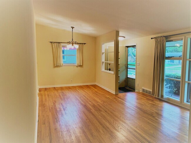 Foto del edificio - 915 Westwood Ave