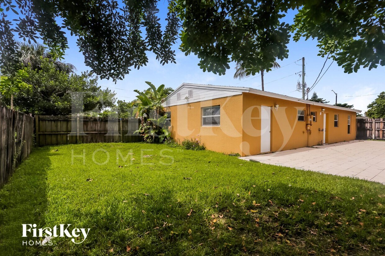 Foto del edificio - 6321 SW 17th St
