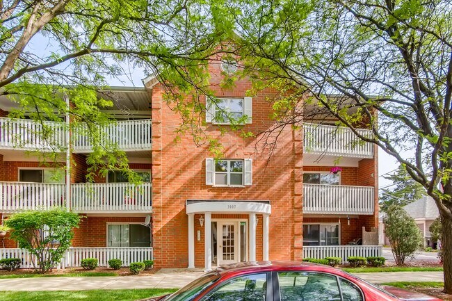 Building Photo - 3907 N Harlem Ave