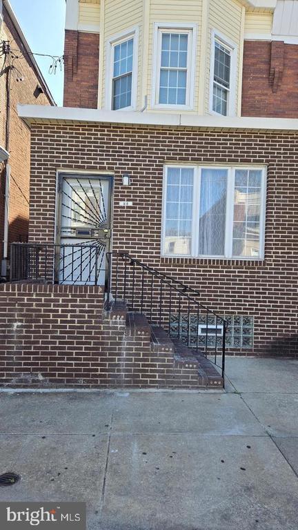 Building Photo - 25 N 54th St