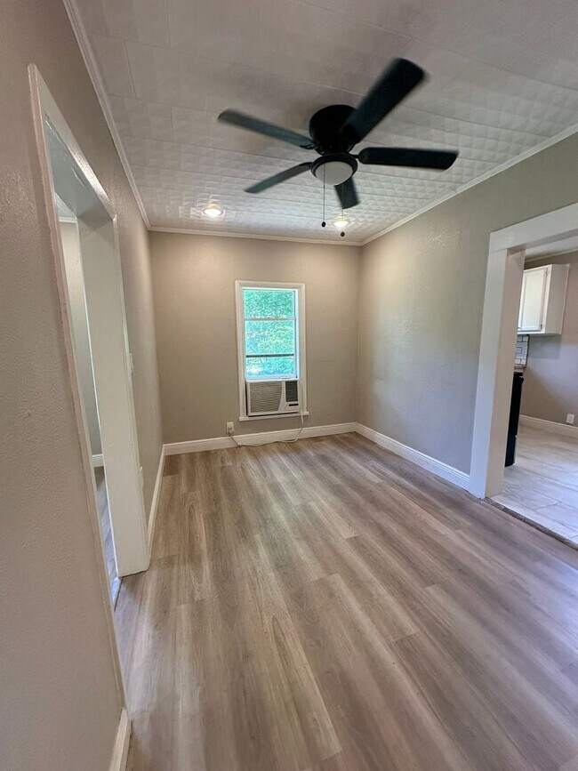 Building Photo - $1,200.00 MOVE-IN-SPECIAL
