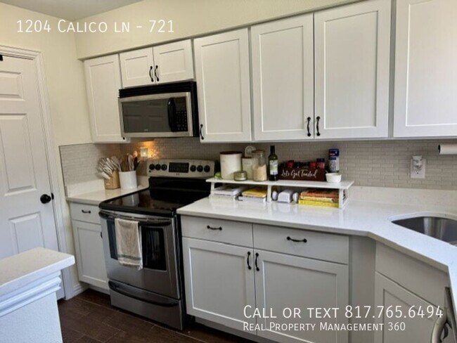 Foto del edificio - 1204 Calico Ln