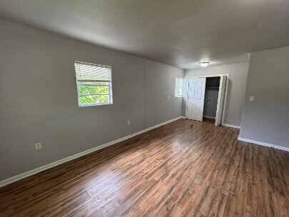 Foto del edificio - Welcome to this single-family home in **Ma...