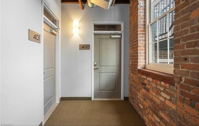Foto del edificio - 836 Oak St