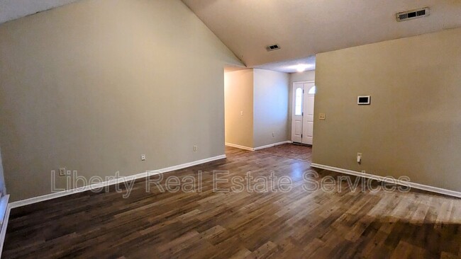 Building Photo - 180 Wayfair Ln