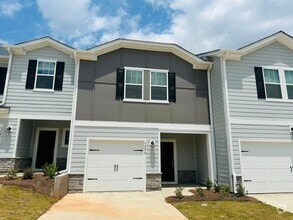 Building Photo - 5290 Brailey Cir