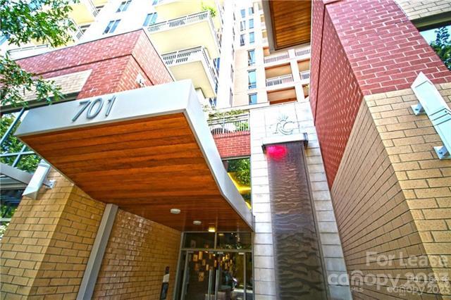 Foto principal - 701 Royal Ct