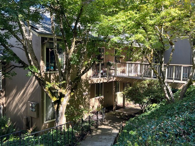 Foto del edificio - 2 Bedroom/ 1 Bath Unit- Available Sept 20,...