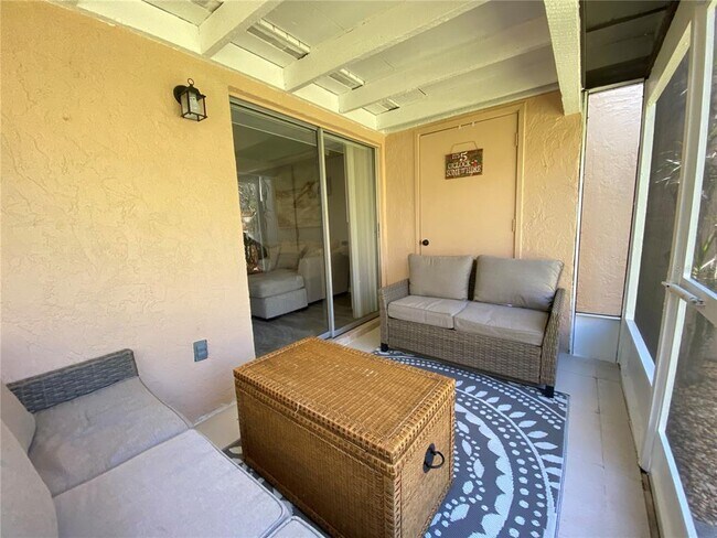 Foto del edificio - 6306 7th Ave W