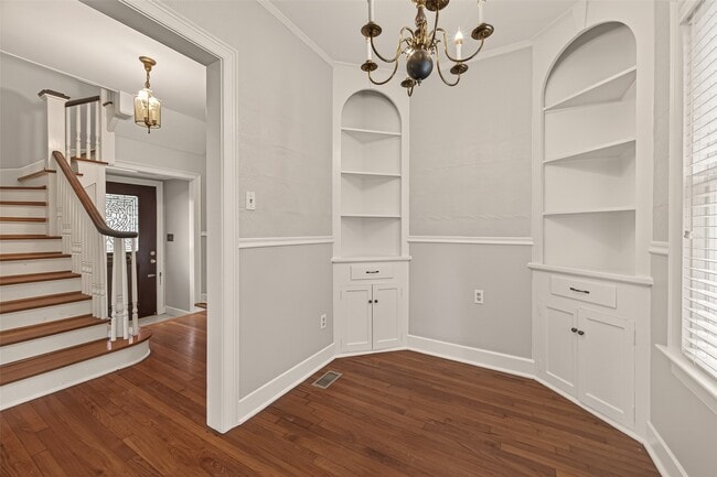 Building Photo - 7128 Staffordshire Blvd