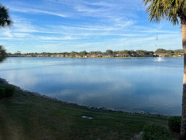 Foto del edificio - 2761 Citrus Lake Dr