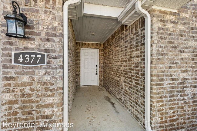 Building Photo - 3 br, 2 bath House - 4377 W Havana Ave