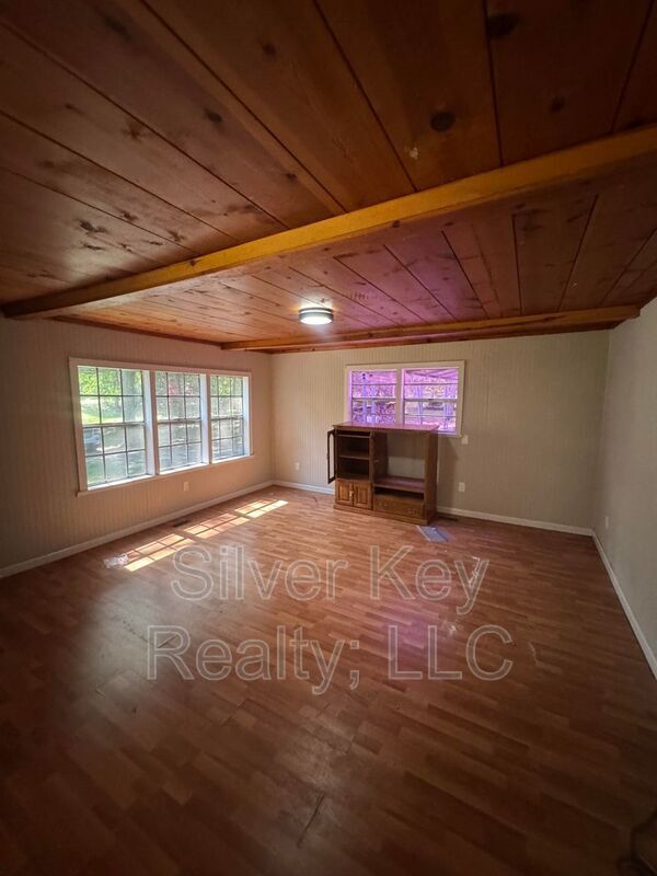 Foto del edificio - 4878 Cottonport Rd