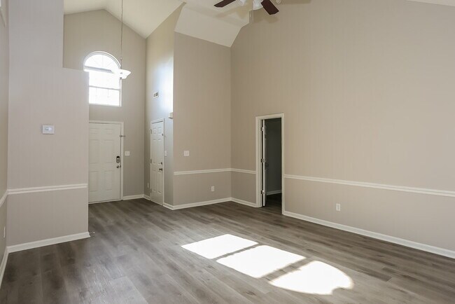 Foto del edificio - 4209-4204 4 Winds Ct SW