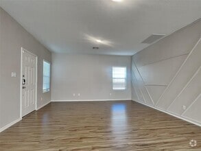 Building Photo - 317 Emerald Green Trail