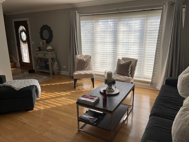 Foto del edificio - 2128 Hitching Post Ln