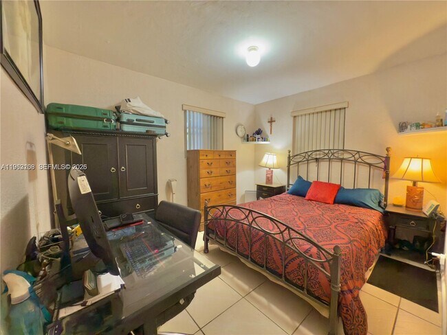 Foto del edificio - 6137 Garfield St