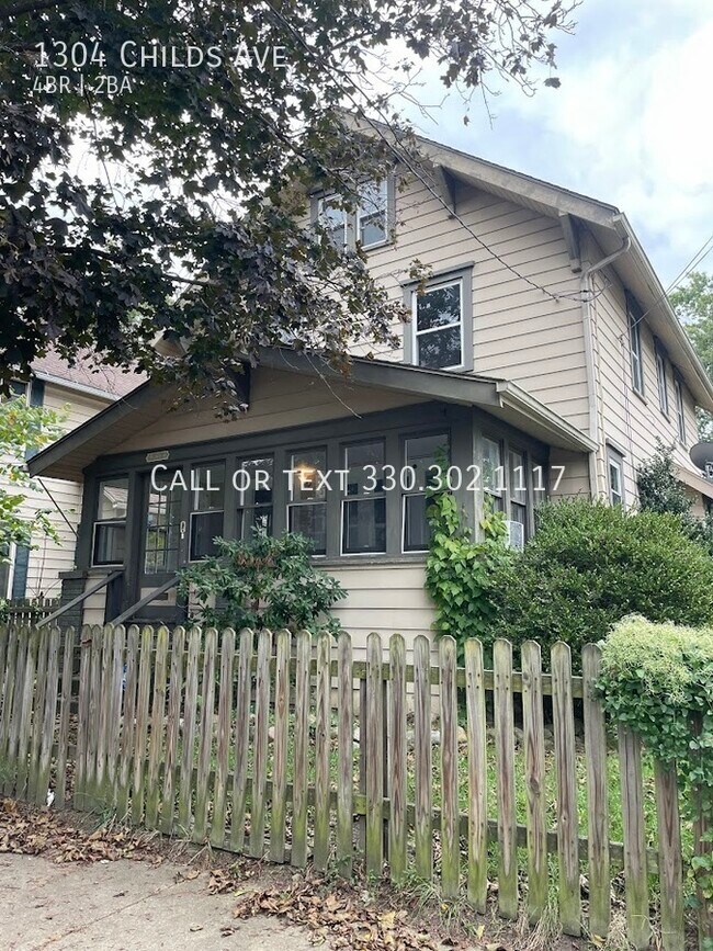 Building Photo - Four bedroom two bathroom home for rent